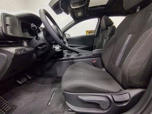 New 2026 Hyundai Elantra SEL Sport image 17