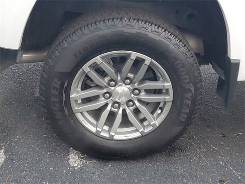 Certified 2024 Chevrolet Colorado LT w/ LT Convenience Package image 7