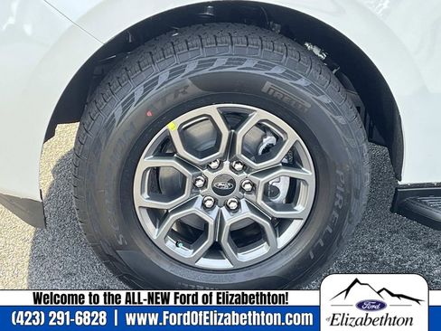 New 2025 Ford Expedition Max Active image 11