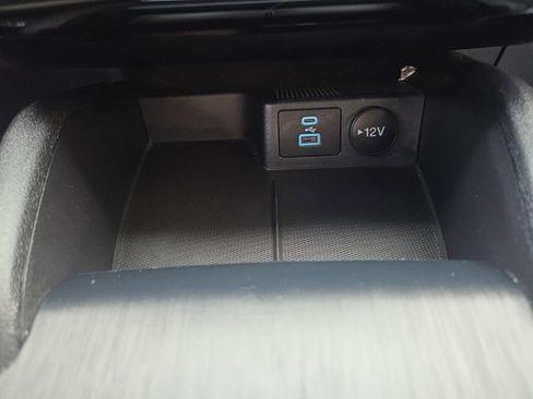 Used 2022 Ford Escape SE FWD image 15