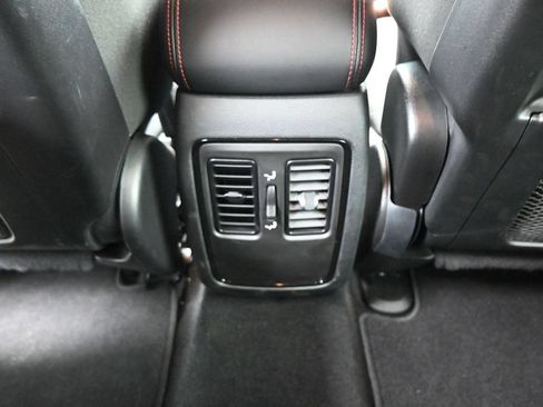 Used 2025 Dodge Durango GT AWD/4WD image 16