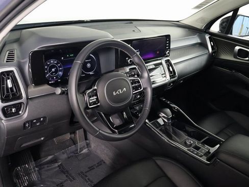 Used 2023 Kia Sorento SX image 7