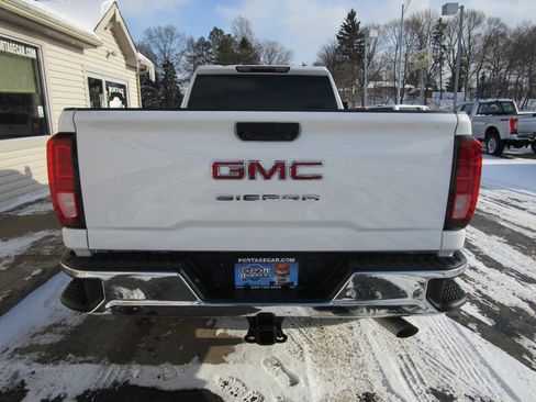 Used 2024 GMC Sierra 2500 Pro w/ Convenience Package image 7