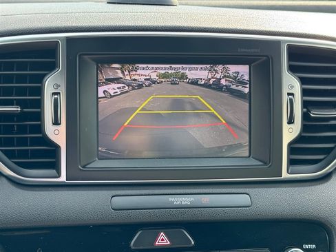 Used 2019 Kia Sportage EX w/ EX Sport Appearance Package FWD image 16