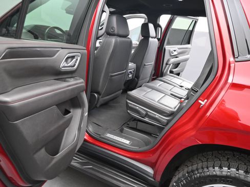 Used 2021 Chevrolet Tahoe RST AWD/4WD image 16