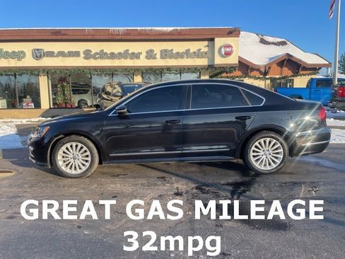 Used 2017 Volkswagen Passat 1.8T SE image 5