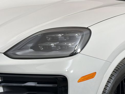 New 2026 Porsche Cayenne AWD/4WD image 13