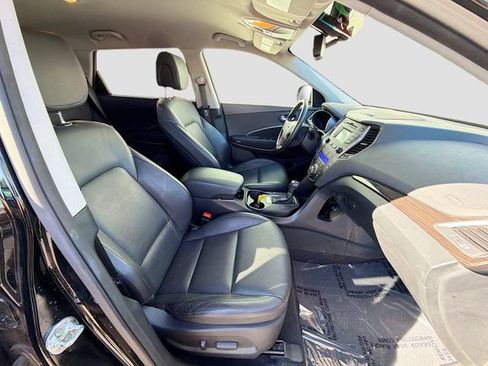 Used 2016 Hyundai Santa Fe SE w/ Option Group 02 FWD image 26
