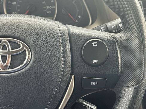 Used 2013 Toyota RAV4 LE FWD image 30
