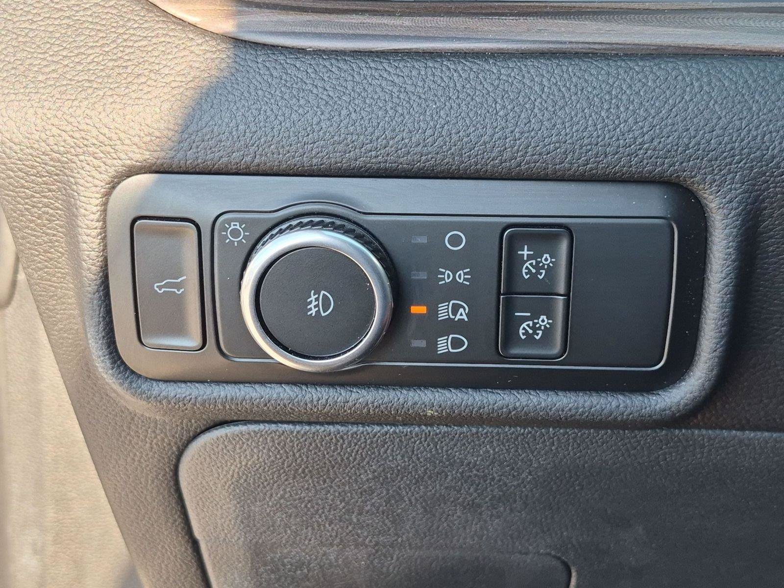 Used 2024 Ford Explorer Limited w/ Limited Technology Package AWD/4WD image 35