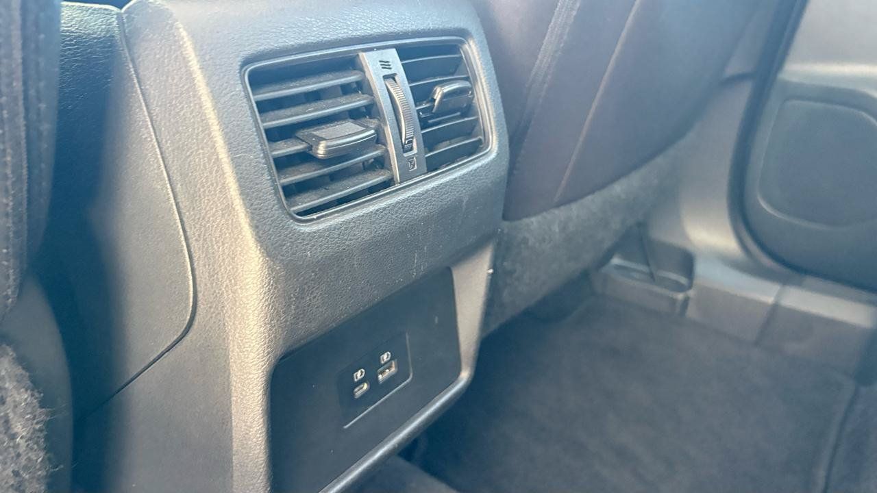 Used 2022 Nissan Rogue SV FWD image 29