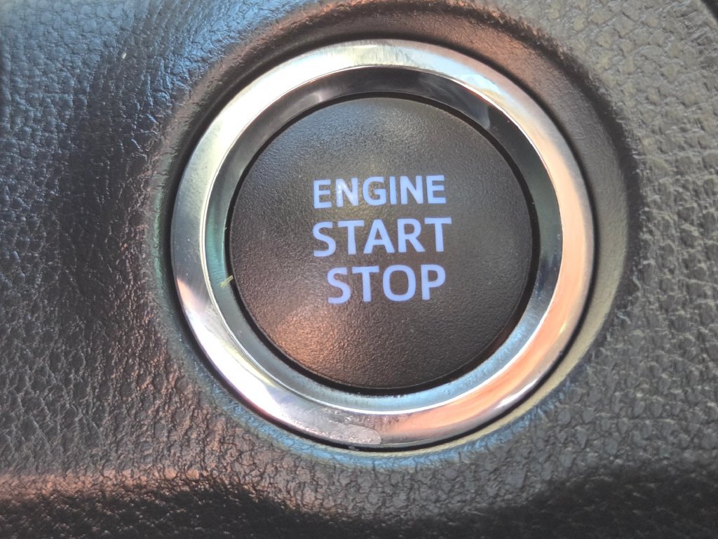 Used 2021 Toyota RAV4 XLE Premium FWD image 32