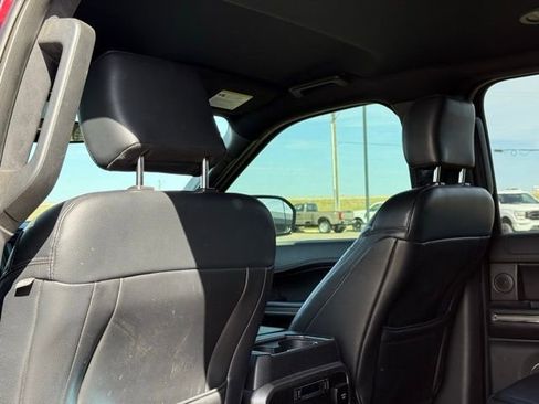 Used 2019 Ford Expedition XLT w/ Equipment Group 202A image 18