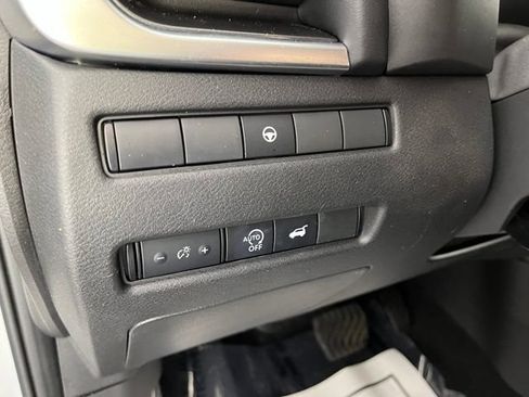 Certified 2025 Nissan Rogue SV w/ SV Premium Package FWD image 29