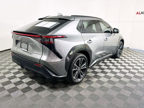 Used 2024 Toyota bZ4X Limited image 3