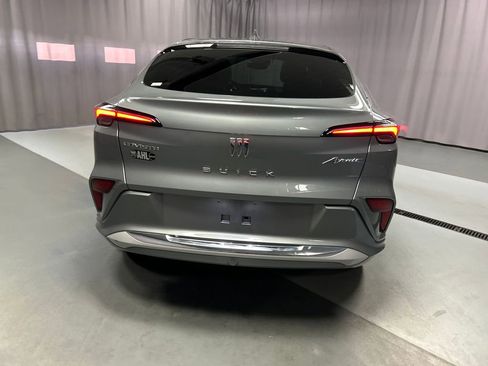 Used 2024 Buick Envista Avenir image 6