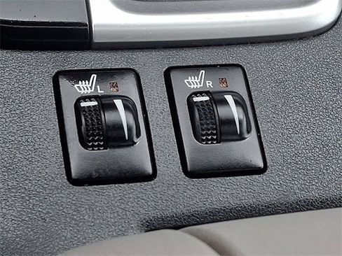 Used 2014 Toyota Highlander XLE image 23