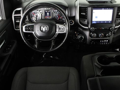 Used 2022 RAM 1500 Big Horn AWD/4WD image 6