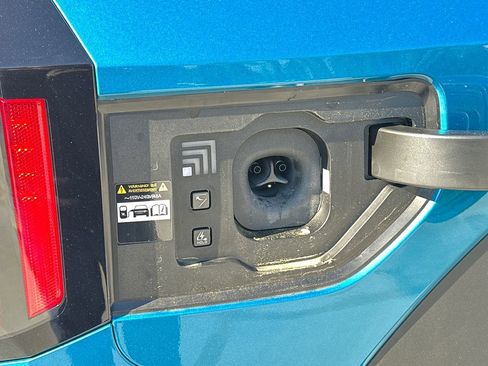 New 2026 Kia EV9 Wind image 18