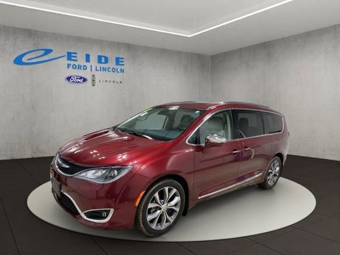 Used 2019 Chrysler Pacifica Limited w/ Tire & Wheel Group image 7