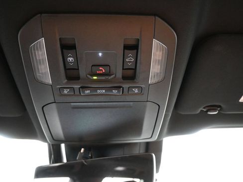 Used 2026 Toyota Highlander Platinum AWD/4WD image 16