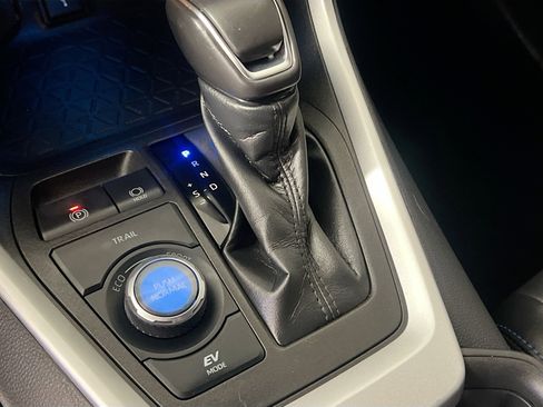 Used 2022 Toyota RAV4 XSE w/ XSE Grade Weather Package image 25