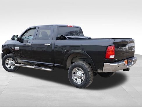 Used 2018 RAM 2500 Tradesman w/ Chrome Appearance Group image 8