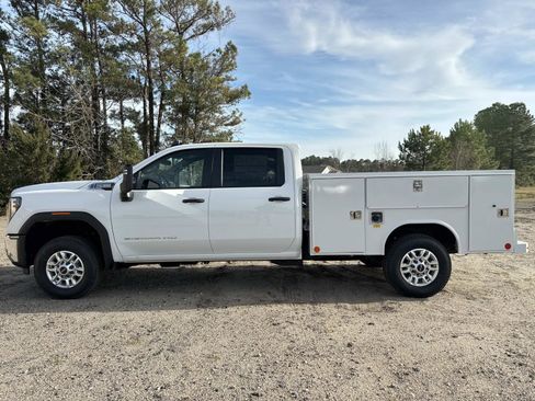 New 2026 GMC Sierra 2500 Pro w/ Convenience Package image 6
