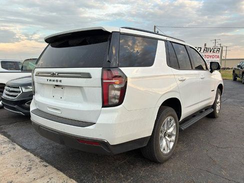 Used 2022 Chevrolet Tahoe Z71 w/ Luxury Package AWD/4WD image 3