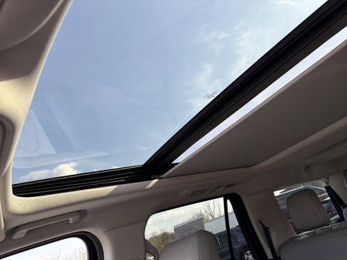 Used 2025 Ford Expedition Max Active image 31