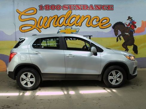 Used 2018 Chevrolet Trax LS AWD/4WD image 1