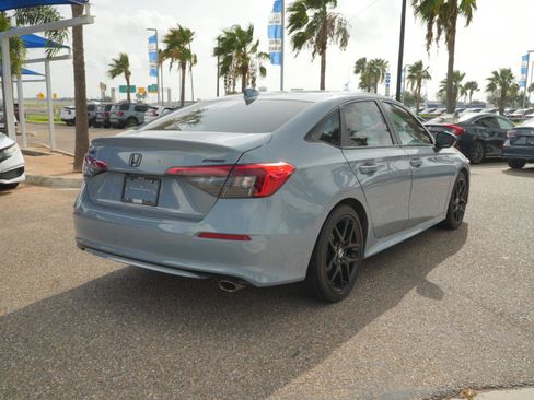 Used 2024 Honda Civic Sport image 5