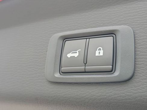 New 2026 Mitsubishi Outlander SE image 12