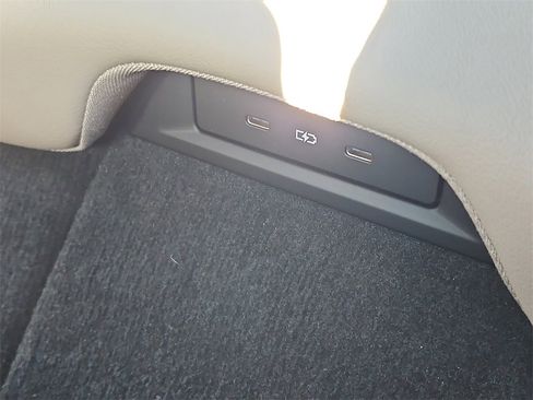 Certified 2025 Porsche Taycan 4S image 26