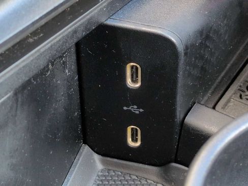 Used 2024 Mercedes-Benz E 350 4MATIC Sedan image 32