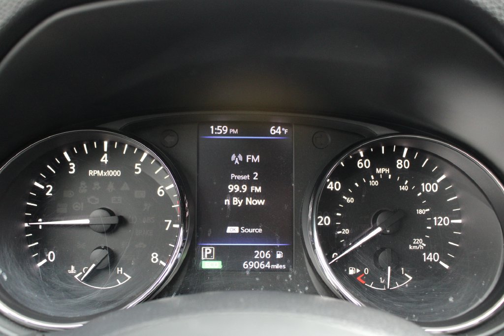 Used 2018 Nissan Rogue SV AWD/4WD image 17