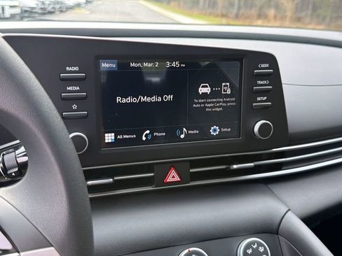 New 2026 Hyundai Elantra SE image 24