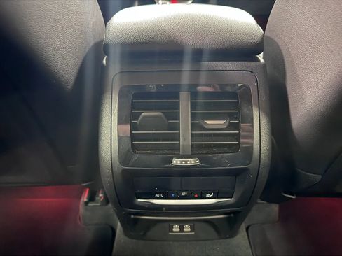Used 2024 BMW X3 xDrive30i AWD/4WD image 36