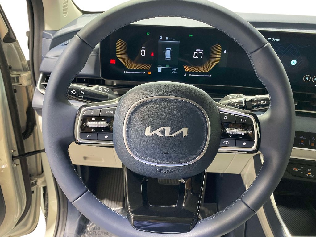 New 2026 Kia Carnival EX FWD image 20