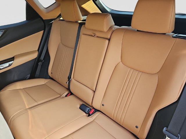 Used 2025 Lexus NX 250 FWD w/ Accessory Package (2T) image 17