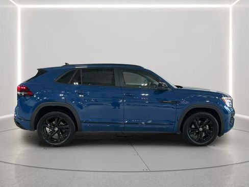Used 2026 Volkswagen Atlas Cross Sport SEL R-Line w/ MDO Package AWD/4WD image 7