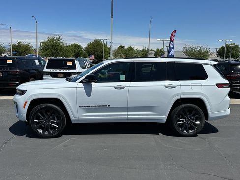 New 2026 Jeep Grand Cherokee L Limited AWD/4WD image 3