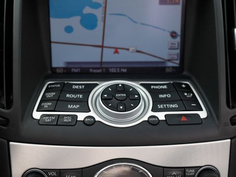 Used 2014 INFINITI Q60 Convertible w/ Premium Package image 39