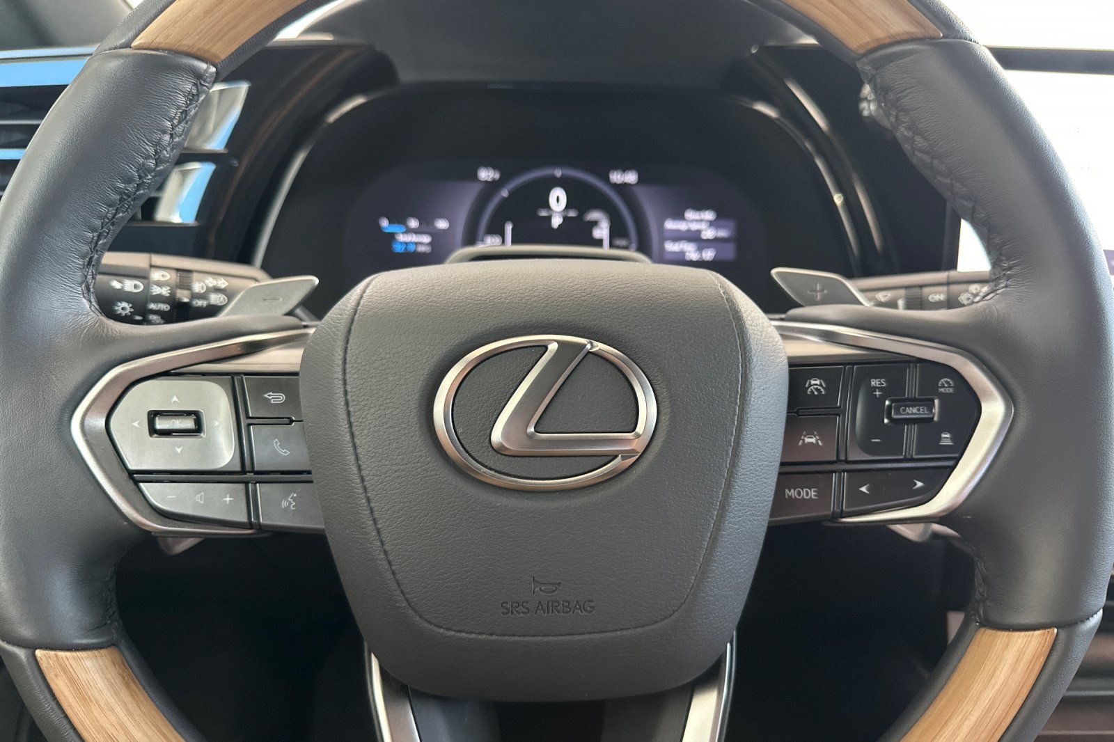 Certified 2026 Lexus RX 350h w/ Convenience Package AWD/4WD image 29