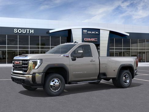 New 2026 GMC Sierra 3500 SLE image 2