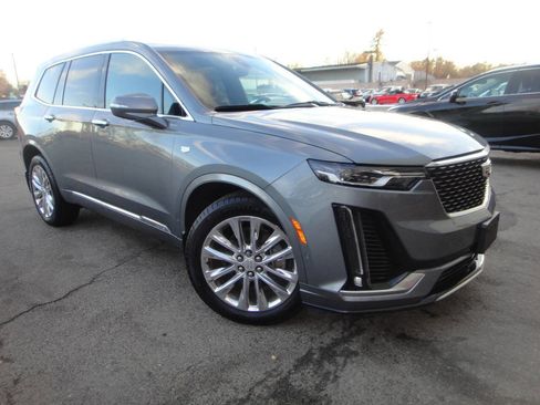 Used 2020 Cadillac XT6 Premium Luxury image 3