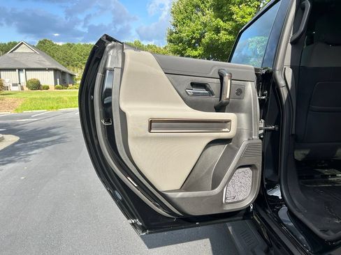 Used 2025 GMC Hummer EV 3X AWD/4WD image 60