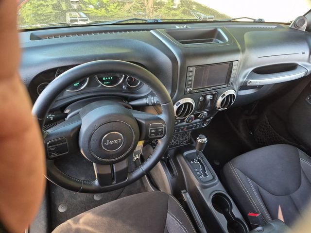 Used 2014 Jeep Wrangler Sahara AWD/4WD image 15