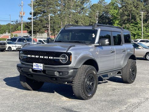 Used 2022 Ford Bronco Wildtrak image 6