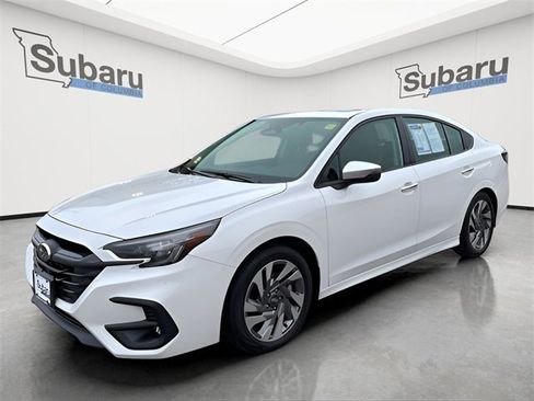 Used 2025 Subaru Legacy Touring XT image 3